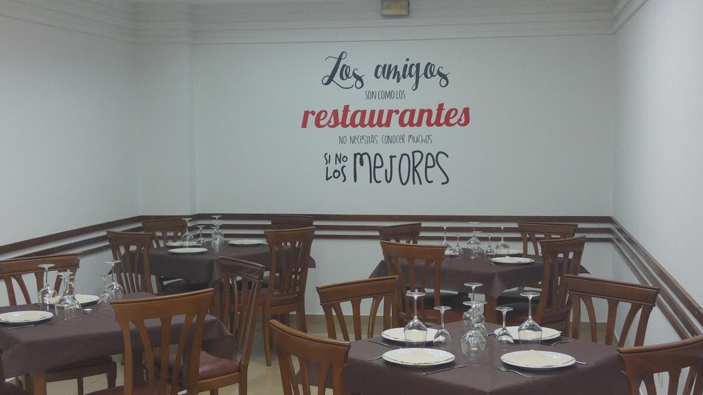 Hostal San Telmo Tui Esterno foto