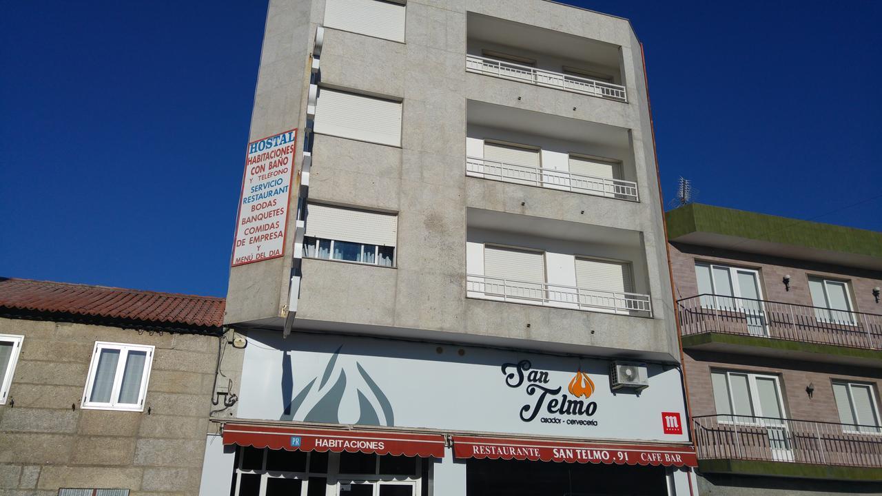 Hostal San Telmo Tui Esterno foto
