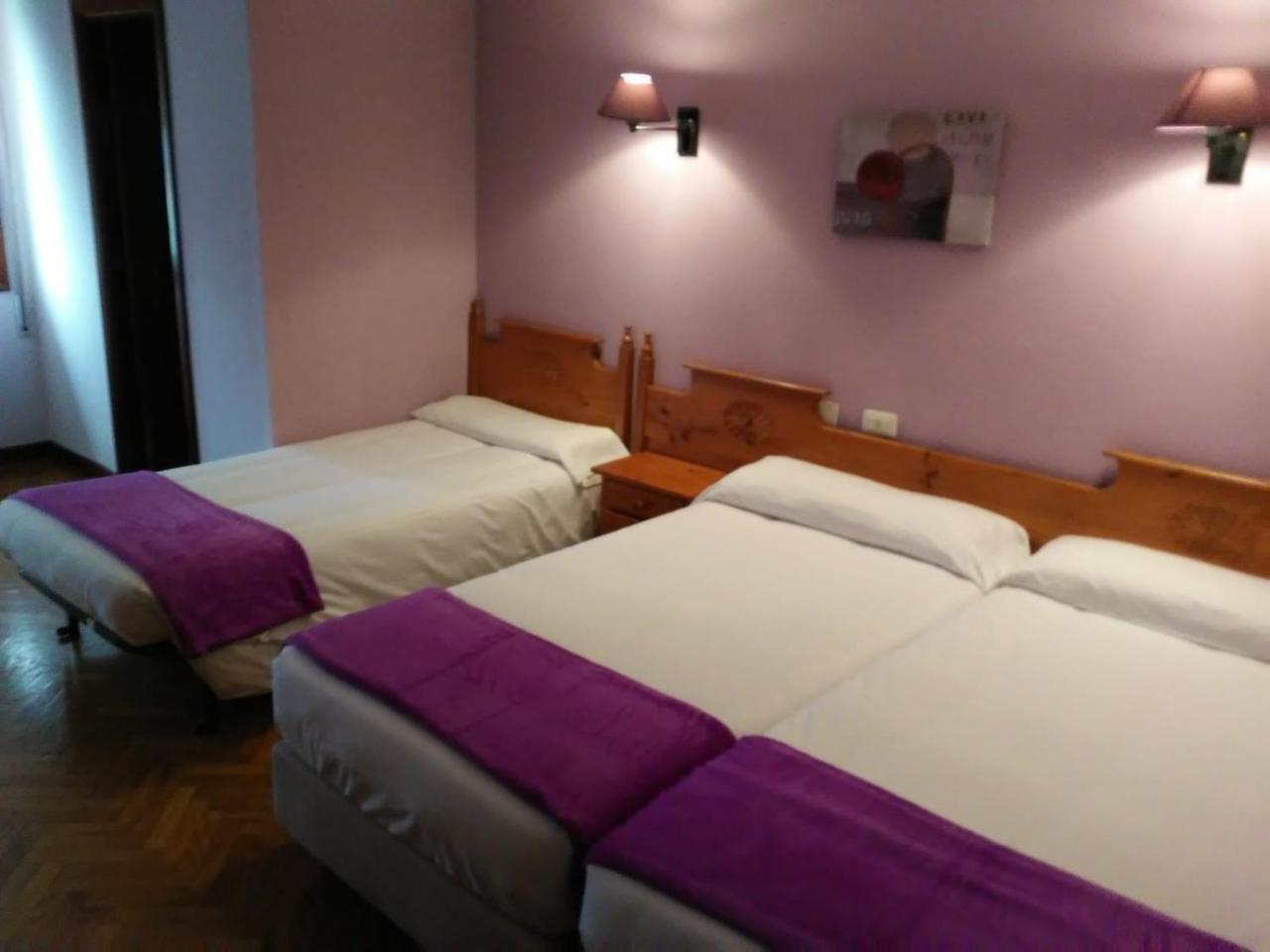 Hostal San Telmo Tui Esterno foto